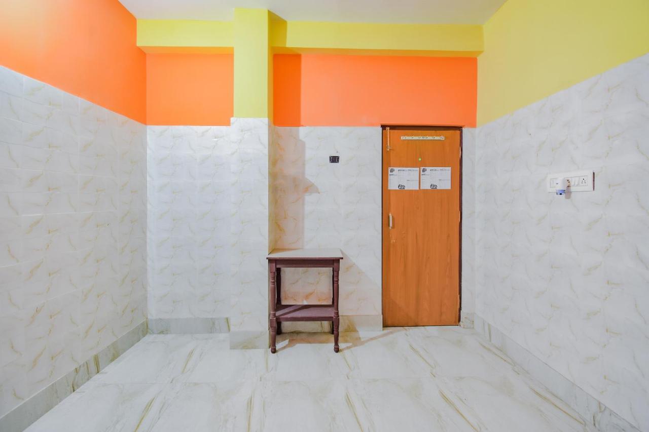 Spot On 74542 Aarav Hotel Jādabpur Exterior photo