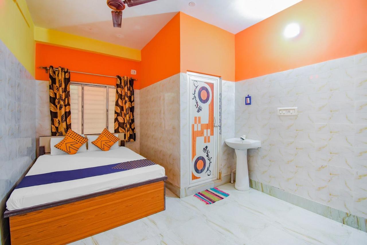 Spot On 74542 Aarav Hotel Jādabpur Exterior photo